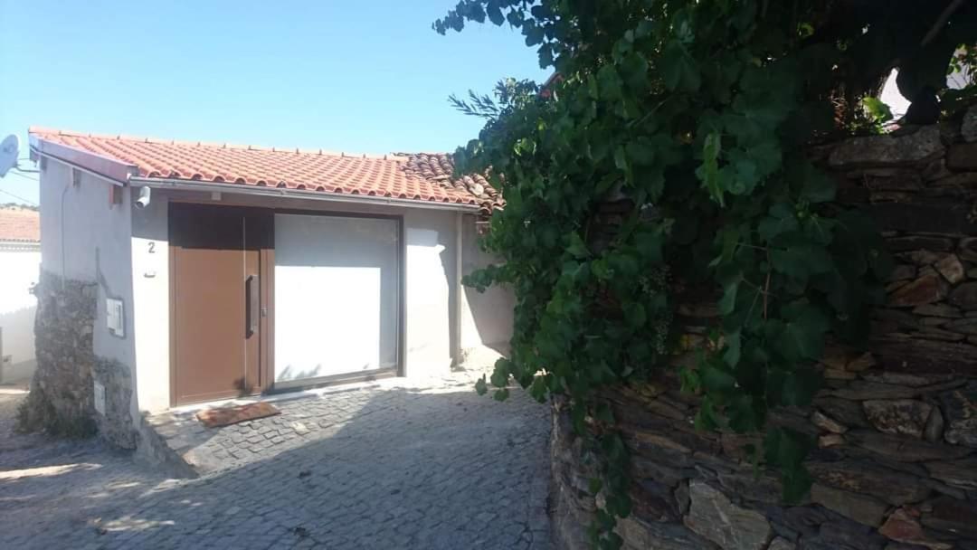 Casa Da Memoria Villa Milhão Exteriör bild